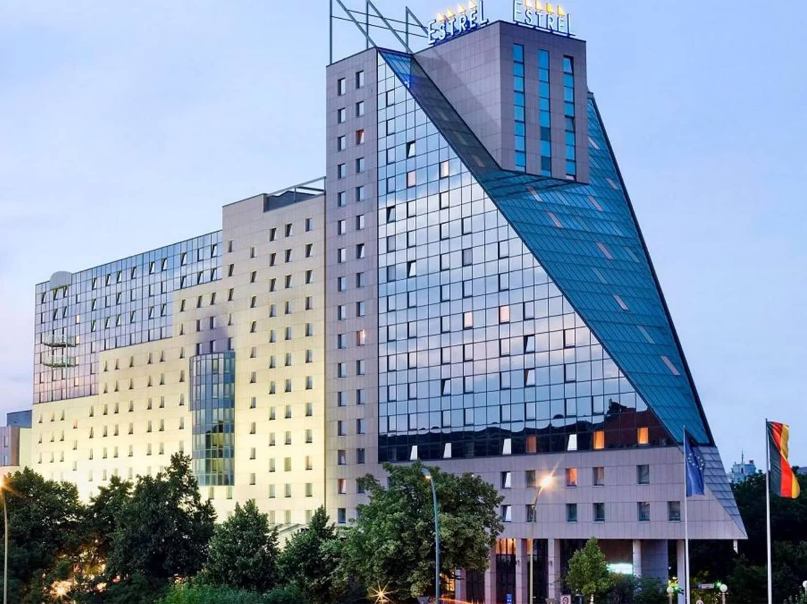 Hotel Estrel Berlin4_4_11zon